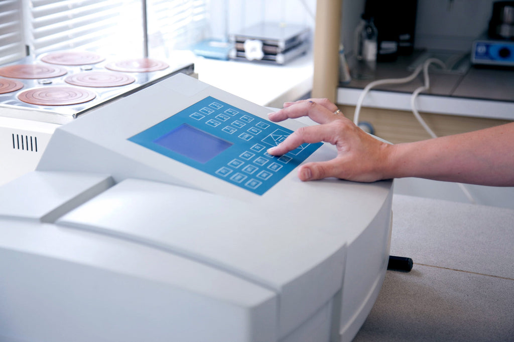 How to Use a UV-Vis Spectrophotometer: Step-by-Step Procedure – LEI Sales