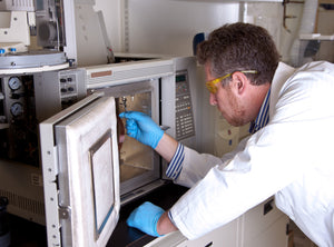 Lab Ovens Demystified: How to Choose Between Vacuum and Convection Ovens for Precision Heating