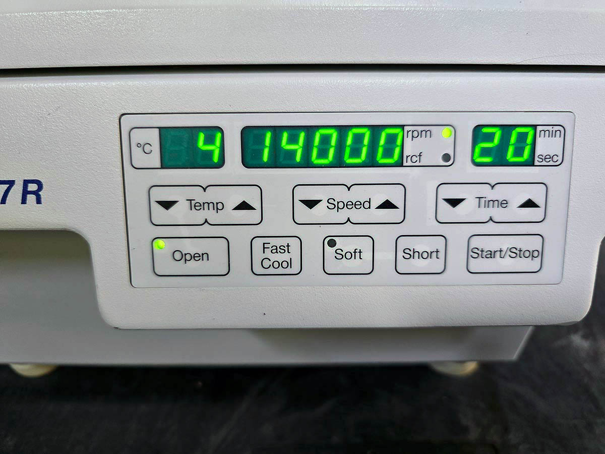 Eppendorf 5417R refrigerated microcentrifuge with 24 x 1.5/2.0ml rotor ...