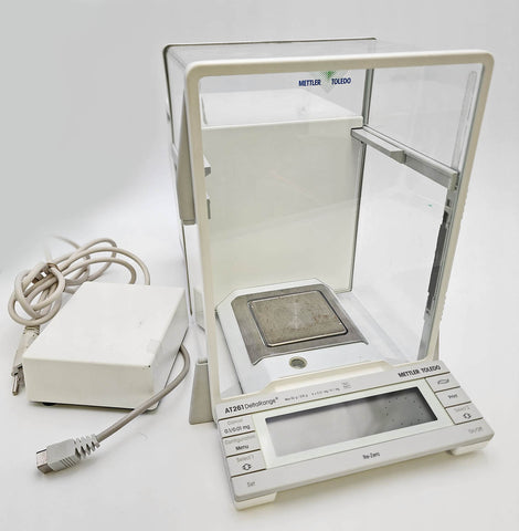 Mettler Toledo AT261 Delta Range Semi-micro analytical balance (62g/205g x 0.01mg/0.1mg)(Pre-owned)