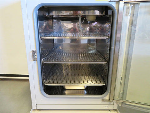 CO2 incubator (6 cu. ft.) | VWR Symphony Model 3078 CO2 incubator (Pre-owned) (2011)