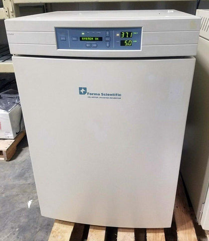 Forma Model 3110 HEPA Filtered Infrared CO2 Incubator (6 cu. ft.) (Pre-owned)