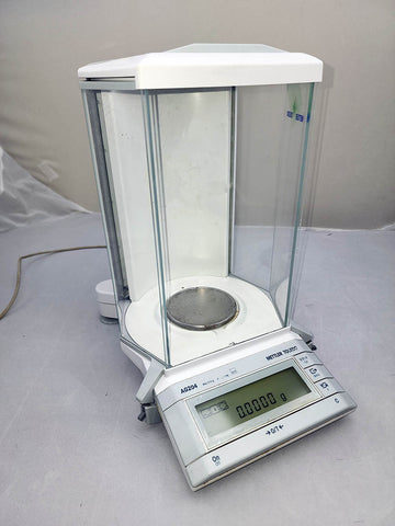 Mettler Toledo AG204 analytical balance (210g x 0.1mg) (Pre-owned)